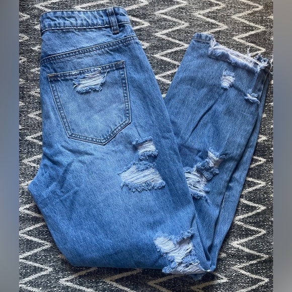 (3/$15) Crystal Rock High Waist Distressed Jeans size 5 - Picture 3 of 9